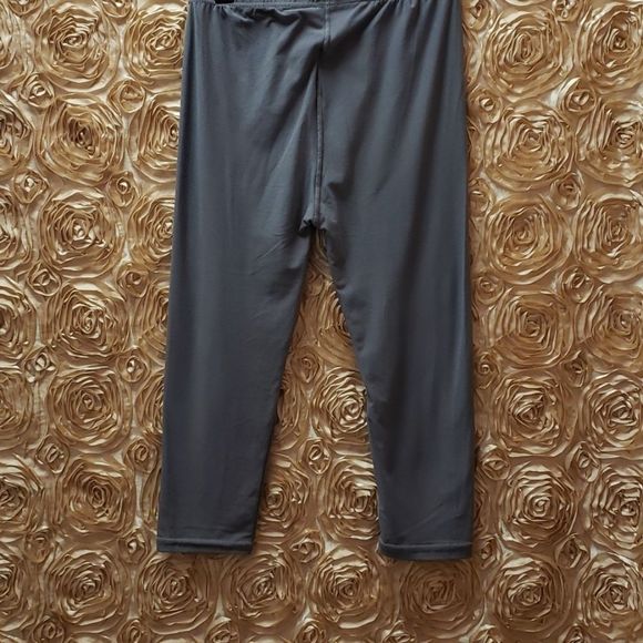 2/$50๐๐ Cherie Bliss Grey Leggings Size M NWT - Picture 5 of 6